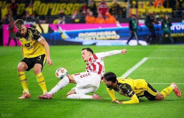 集结日葡萄牙体育备战德国杯，止住颓势细节曝光，赛场秩序良好，阵容厚度经受考验的简单介绍